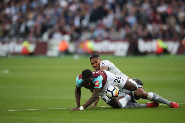 的入口处 的入口处